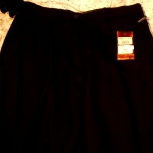 Menswear, slacks. Linea Natrule, w31r, black. Dresswear.